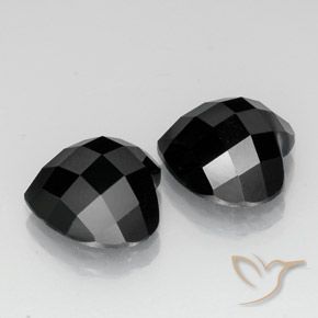 Gemme di Spinello Nero naturale da 13.56 ct, Cuore, Opaco