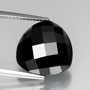 Spinello naturale nero da 10,65 ct, trillion, opaco