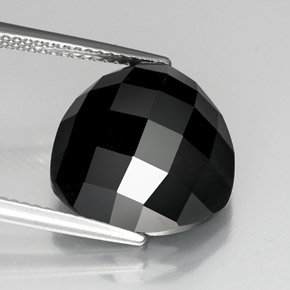 Spinello naturale nero da 11,40 ct, trillion, opaco