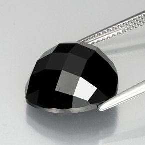 Spinello naturale nero da 11,37 ct, trillion, opaco