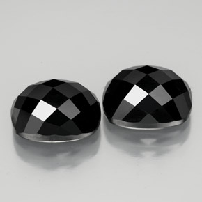 Spinello naturale nero da 7,82 ct, taglio a cuscino, opaco