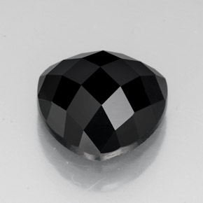 Spinello naturale nero da 3,89 ct, trillion, opaco