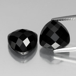 Spinello naturale nero da  ct, trillion, opaco