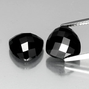 Spinello naturale nero da  ct, trillion, opaco