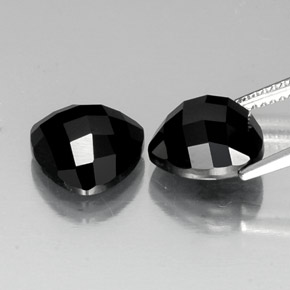 Spinello naturale nero da  ct, trillion, opaco