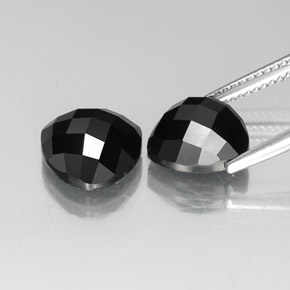 Spinello naturale nero da  ct, trillion, opaco