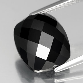 Spinello naturale nero da 7,17 ct, taglio a cuscino, opaco