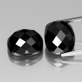 Spinello naturale nero da 15,01 ct, taglio a cuscino, opaco