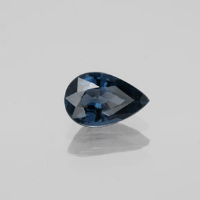 Spinello naturale blu da 0,95 ct, taglio a pera, SI