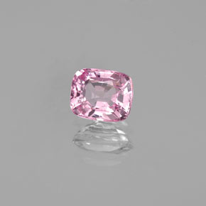 Spinello naturale rosa da 0,73 ct, taglio a cuscino, VS-SI