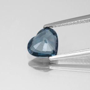 Spinello naturale blu da 1,52 ct, a forma di cuore, VS