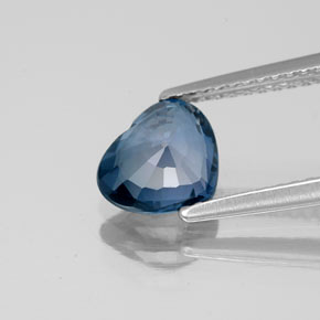 Spinello naturale blu da 1,42 ct, a forma di cuore, VVS-VS