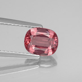 Spinello naturale rosso da 1,40 ct, taglio ovale, VS-SI