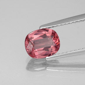 Spinello naturale rosso da 1,40 ct, taglio ovale, VS-SI