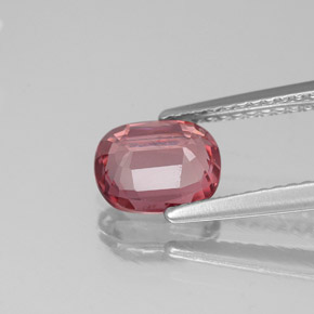 Spinello naturale rosso da 1,40 ct, taglio ovale, VS-SI