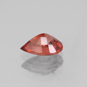 Spinello naturale rosso da 0,98 ct, taglio a pera, VS