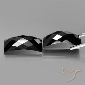 Gemme di Spinello Nero naturale da 25.90 ct, Taglio a baguette, Opaco