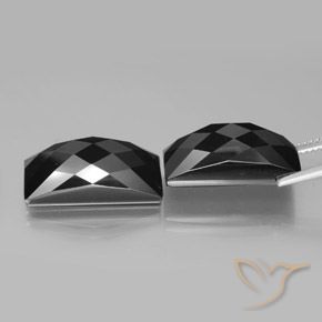 Gemme di Spinello Nero naturale da 25.16 ct, Taglio a baguette, Opaco