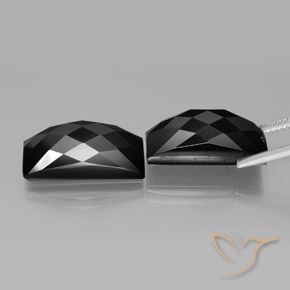 Gemme di Spinello Nero naturale da 25.13 ct, Taglio a baguette, Opaco