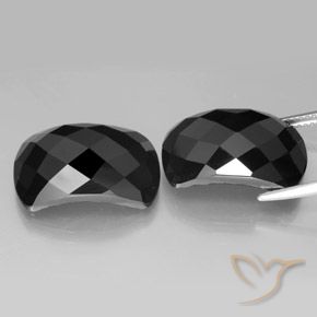 Gemme di Spinello Nero naturale da 21.45 ct, Taglio a fantasia, Opaco