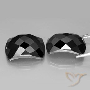 Gemme di Spinello Nero naturale da 27.03 ct, Taglio a fantasia, Opaco