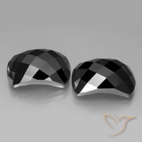 Gemme di Spinello Nero naturale da 27.48 ct, Taglio a fantasia, Opaco
