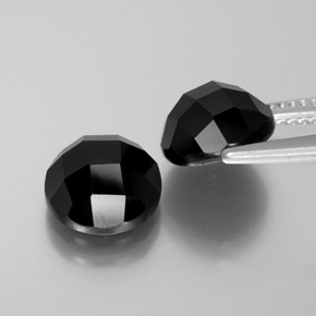 Spinello naturale nero da 7,78 ct, taglio rotondo, opaco