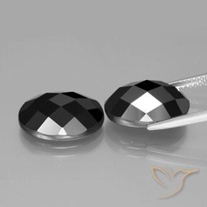 Gemme di Spinello Nero naturale da 14.03 ct, Ovale, Opaco