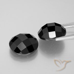 Gemme di Spinello Nero naturale da 12.95 ct, Rotondo, Opaco