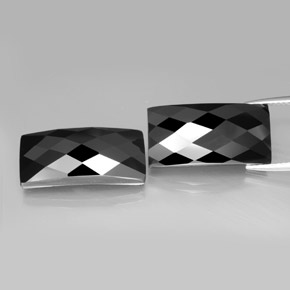 Spinello naturale nero da 24,71 ct, baguette, opaco