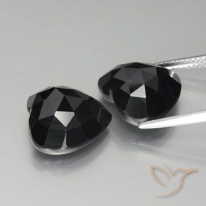 Gemme di Spinello Nero naturale da 17.48 ct, Cuore, Opaco