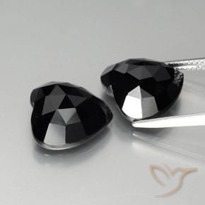 Gemme di Spinello Nero naturale da 16.97 ct, Cuore, Opaco