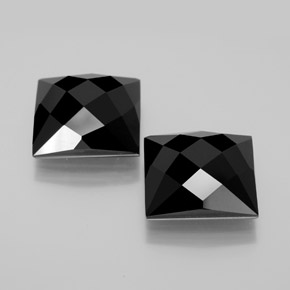 Spinello naturale nero da 15,88 ct, quadrato, opaco
