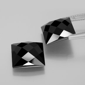 Spinello naturale nero da 15,88 ct, quadrato, opaco