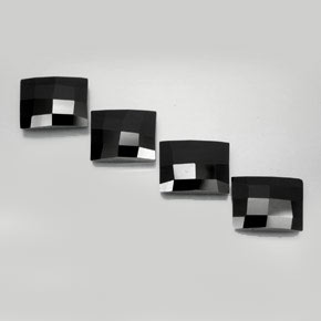 Spinello naturale nero da 8,24 ct, baguette, opaco