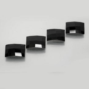 Spinello naturale nero da 8,24 ct, baguette, opaco