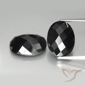 Gemme di Spinello Nero naturale da 20.00 ct, Ovale, Opaco