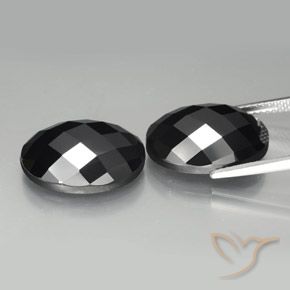 Gemme di Spinello Nero naturale da 22.04 ct, Ovale, Opaco