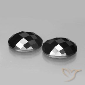 Gemme di Spinello Nero naturale da 21.63 ct, Ovale, Opaco