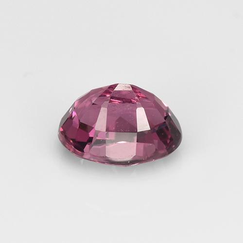 Spinello Magenta-rosa intenso Deep naturale da 0.93 ct, Taglio ovale, VS
