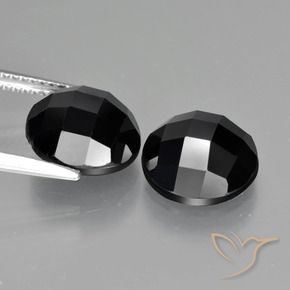 Gemme di Spinello Nero naturale da 8.68 ct, Rotondo, Opaco