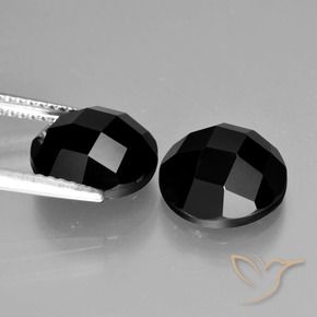 Gemme di Spinello Nero naturale da 8.86 ct, Rotondo, Opaco