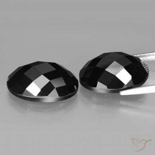 Gemme di Spinello Nero naturale da 22.46 ct, Ovale, Opaco