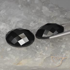 Gemme di Spinello Nero naturale da 23.18 ct, Ovale, Opaco