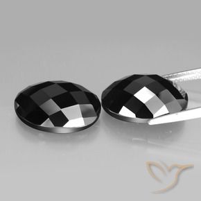 Gemme di Spinello Nero naturale da 20.64 ct, Ovale, Opaco