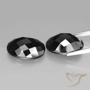 Gemme di Spinello Nero naturale da 19.43 ct, Taglio ovale, Opaco