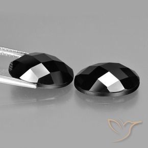 Gemme di Spinello Nero naturale da 12.20 ct, Ovale, Opaco