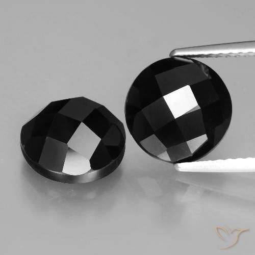7.77ctw Naturale Nero Spinello, Rotondo, Opaco, Photo A