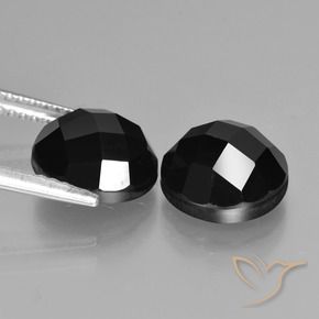 Gemme di Spinello Nero naturale da 7.57 ct, Rotondo, Opaco