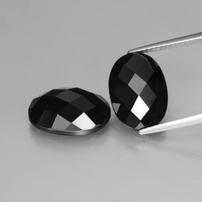 Gemme di Spinello Schorl naturale da 12.71 ct, Taglio ovale, Opaco